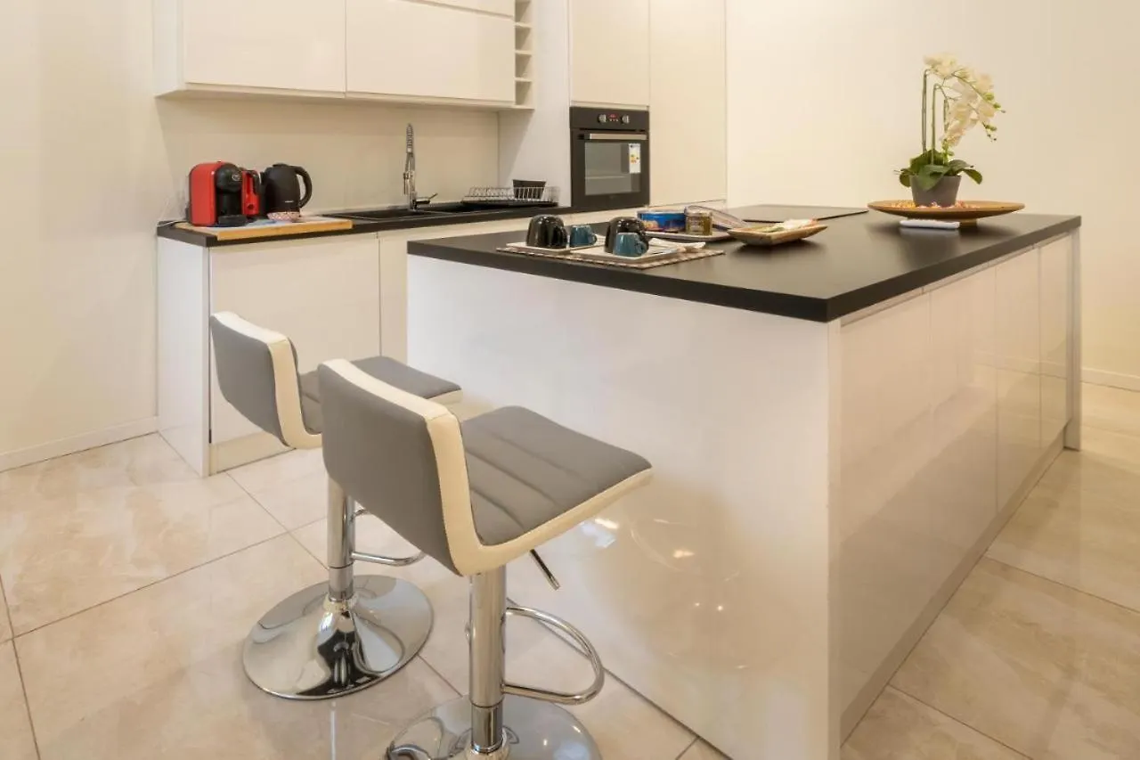 Via Hayez, 3 - Eleganza E Relax Apartment Milan 0*,  Italy