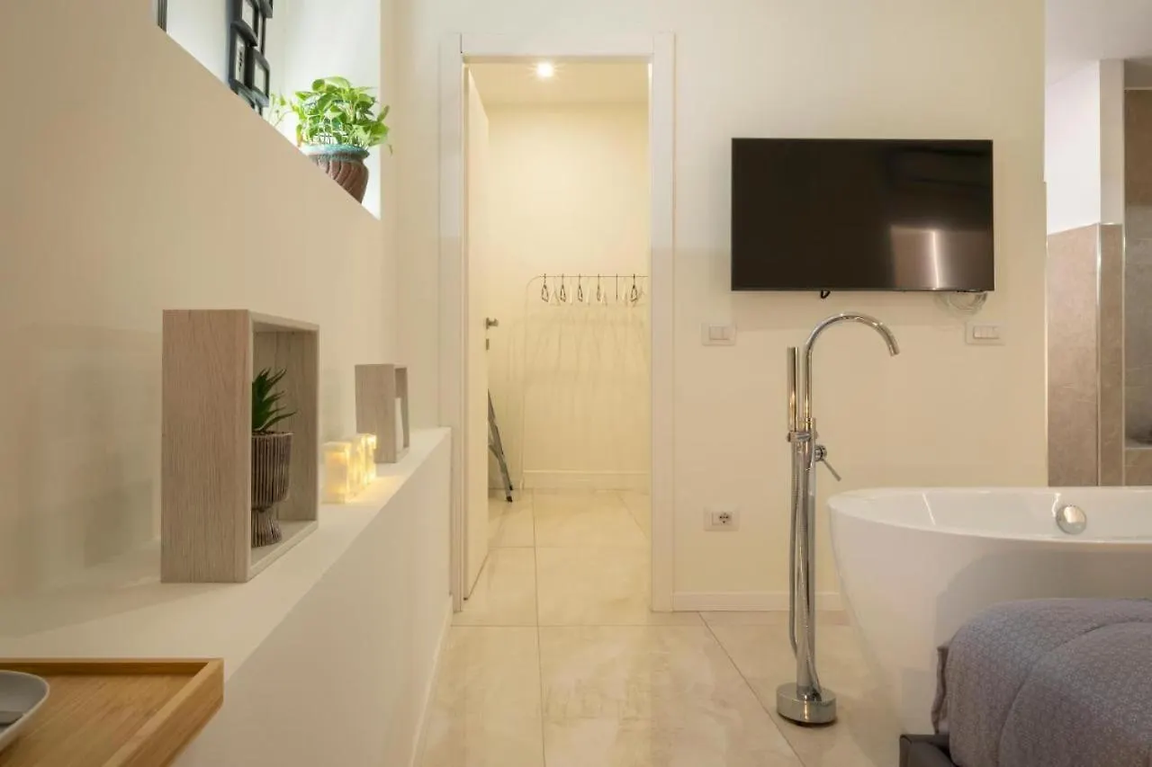 Via Hayez, 3 - Eleganza E Relax Apartment Milan