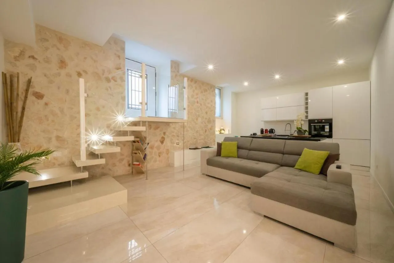 Via Hayez, 3 - Eleganza E Relax Apartment Milan 0*,  Italy